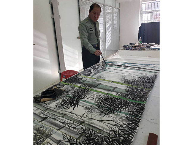戴吉阳在工作中