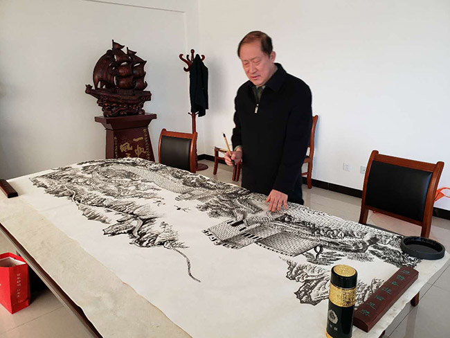 戴吉阳在工作中