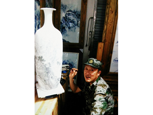 戴吉阳的瓷器作品