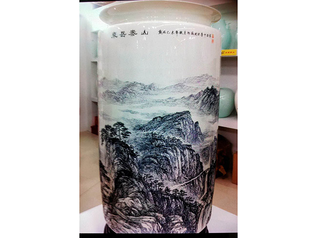 	戴吉阳的瓷器作品