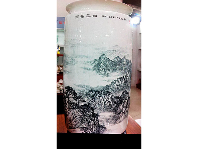 	戴吉阳的瓷器作品