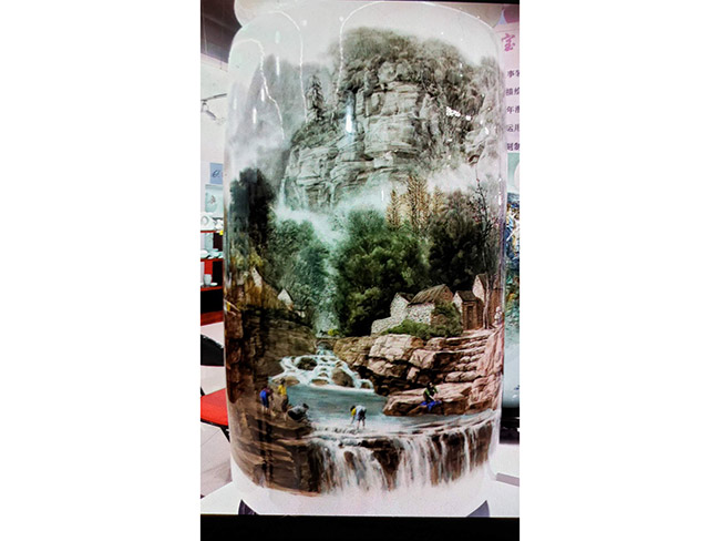 	戴吉阳的瓷器作品