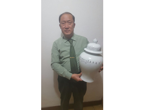 戴吉阳的金丝陶瓷作品