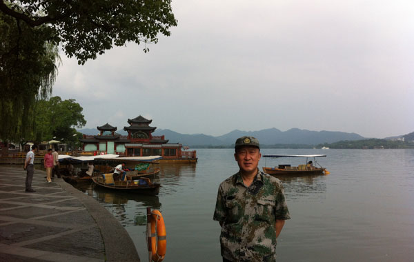 戴吉阳生活近照