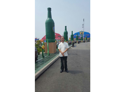 戴吉阳在青岛啤酒节