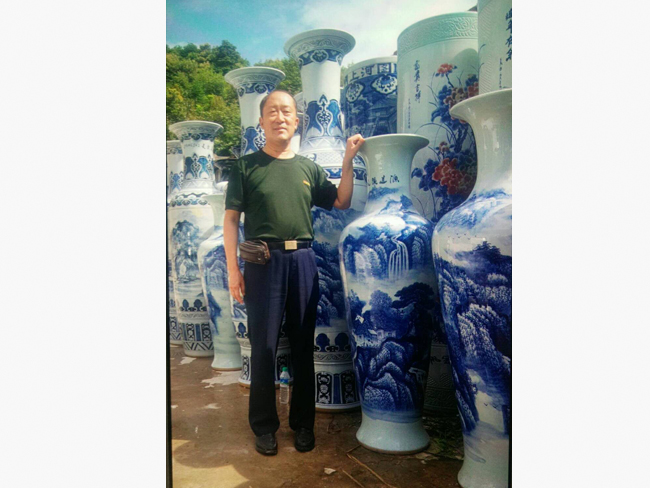 戴吉阳大型陶瓷作品