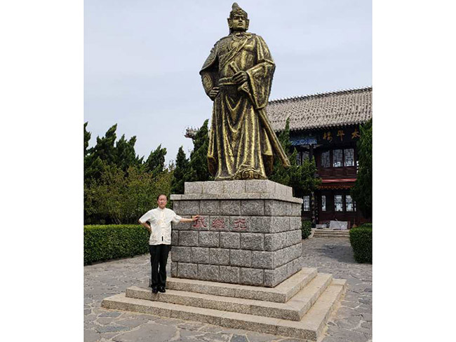 戴吉阳生活近照