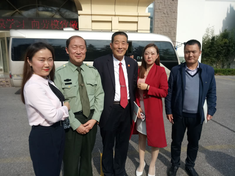 戴吉阳参加公益活动
