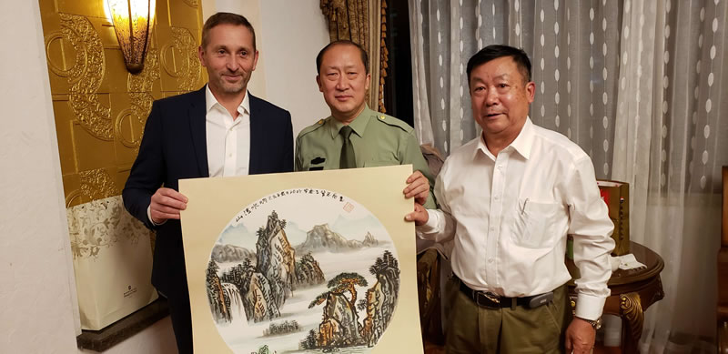 戴吉阳参加公益活动