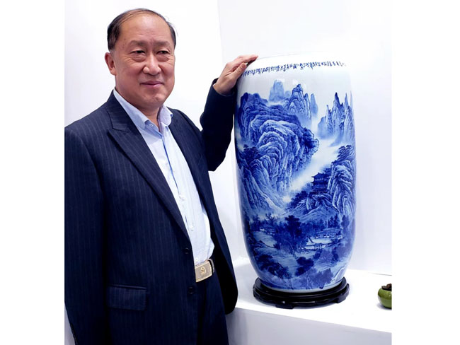 戴吉阳的青花作品