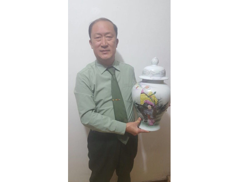 戴吉阳的国礼瓷器作品